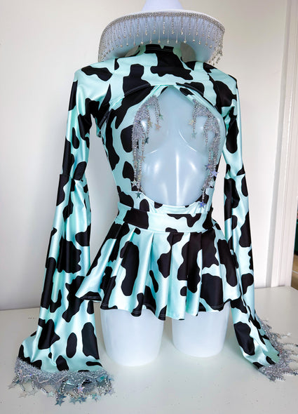 Rhinestone cowgirl set.