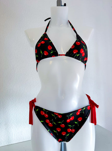 Black cherry set